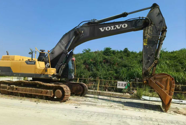 used Volvo excavator EC480D